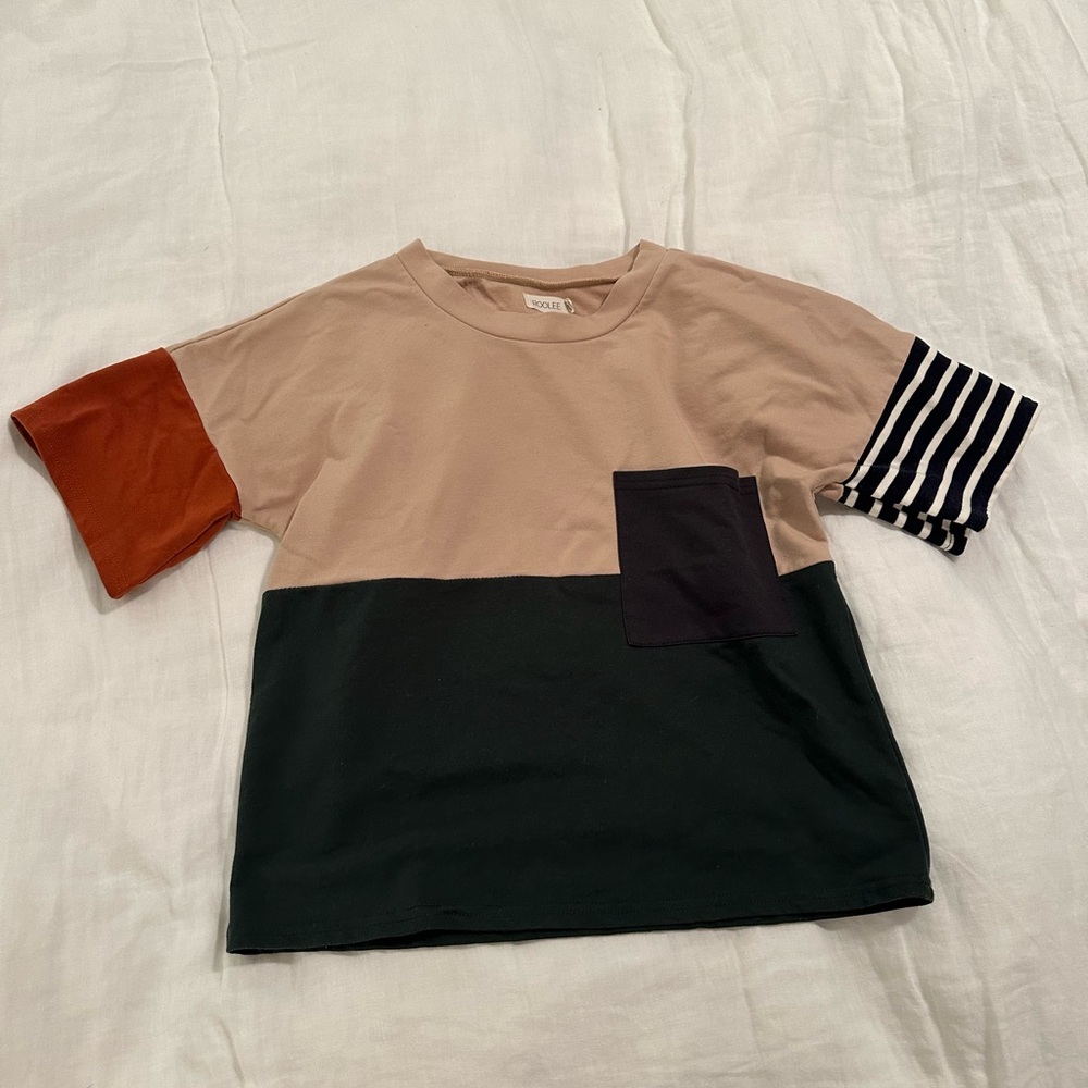 Block colored tee